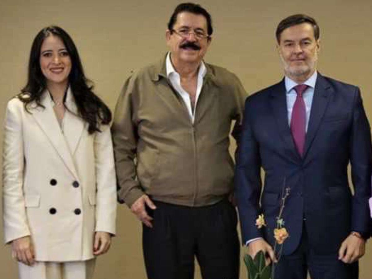 Legado de Hugo Chávez sigue en Venezuela, afirma ‘Mel’ Zelaya