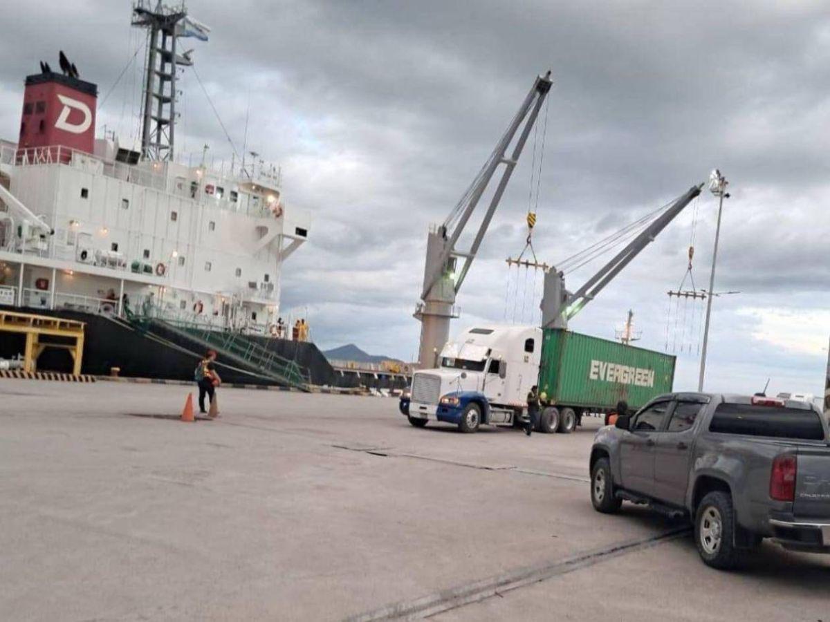 Misterioso barco con 793.4 toneladas de explosivos llegó a Honduras: ¿quiénes viajaban en él? Misterioso barco con 793.4 toneladas de explosivos llegó a Honduras: ¿quiénes viajaban en él?