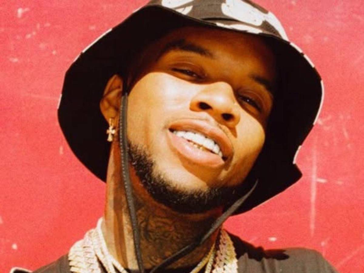 Rapero Tory Lanez es hospitalizado tras ser apuñalado en prisión de California