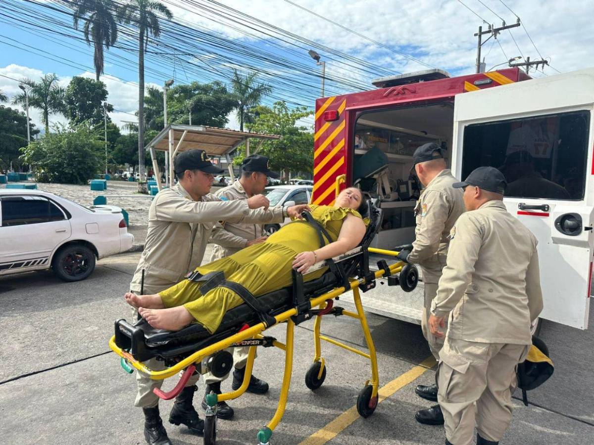 Rescatan a empleada de hotel que cayó en cisterna vacía de 12 pies en La Ceiba