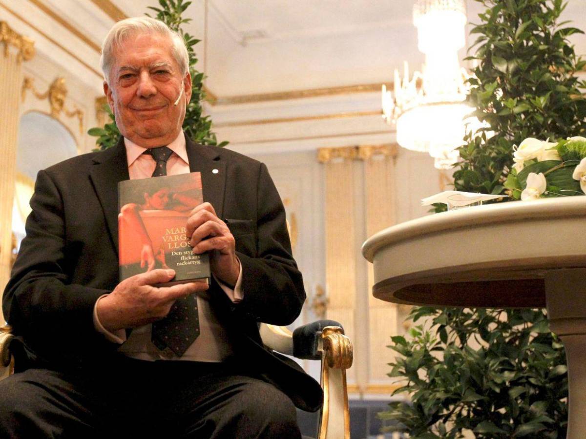 Los amores escandalosos de Mario Vargas Llosa: de su tía Julia a Isabel Preysler