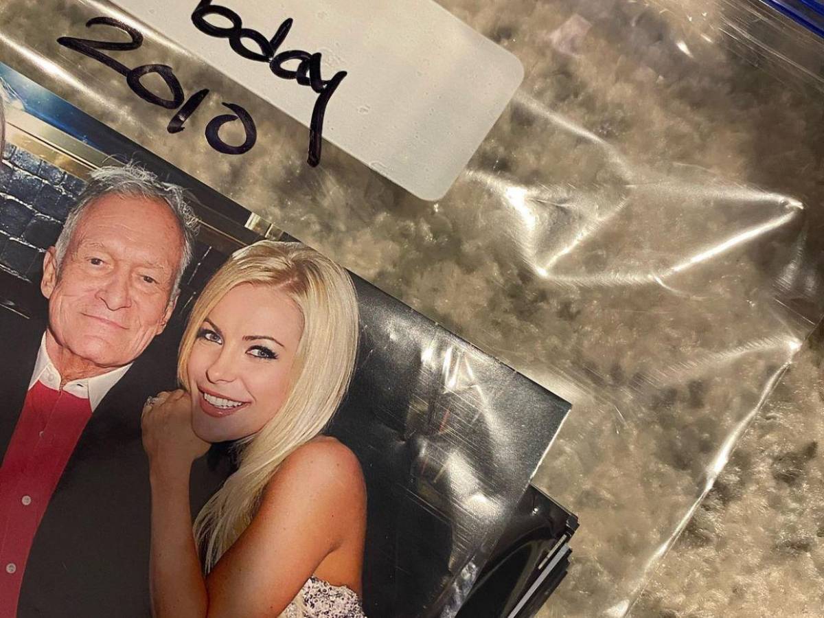 Viuda de Hugh Hefner revela quién era el visitante habitual de la Mansión Playboy