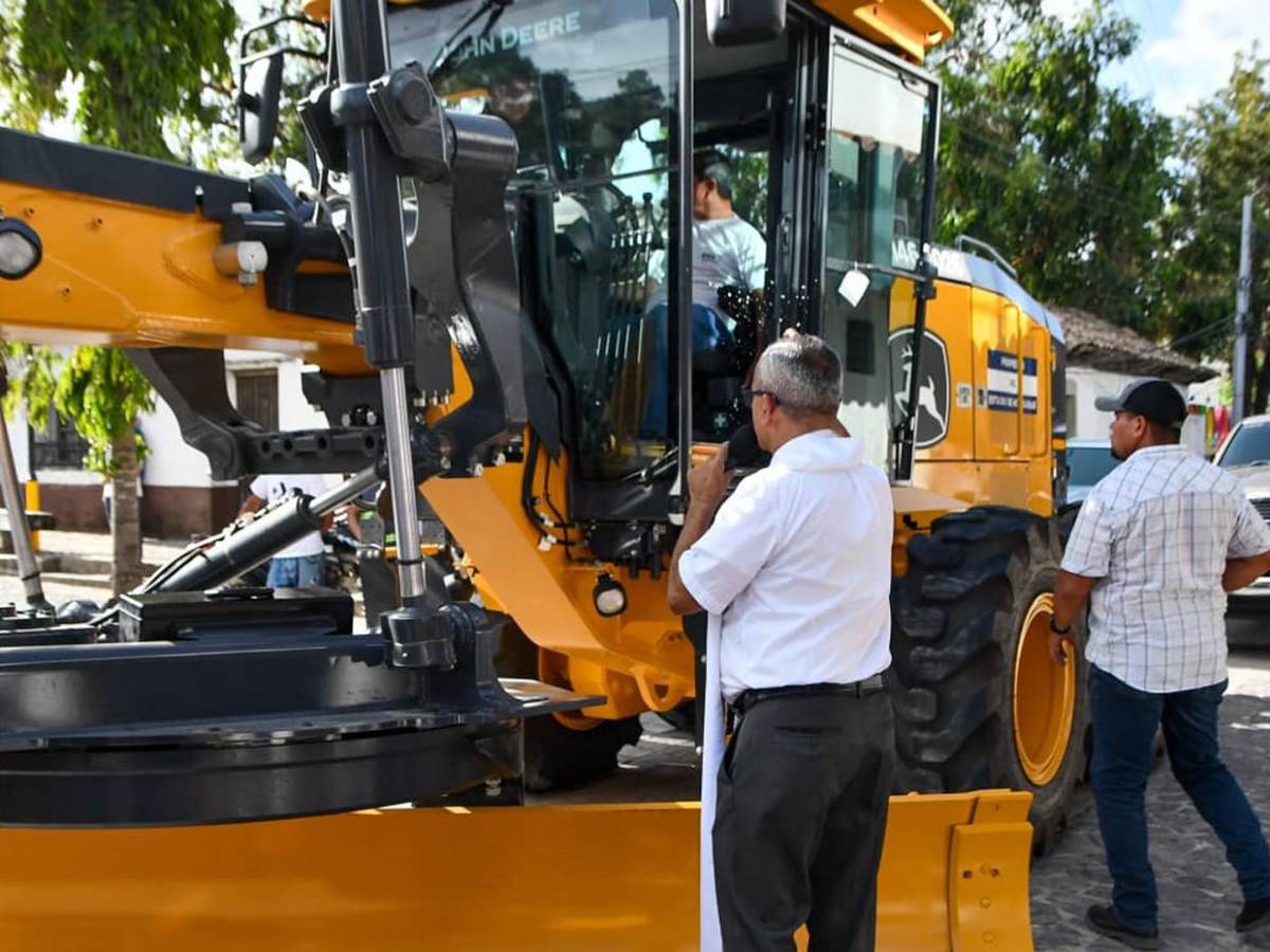 Ojojona, primer municipio de Francisco Morazán en recibir maquinaria