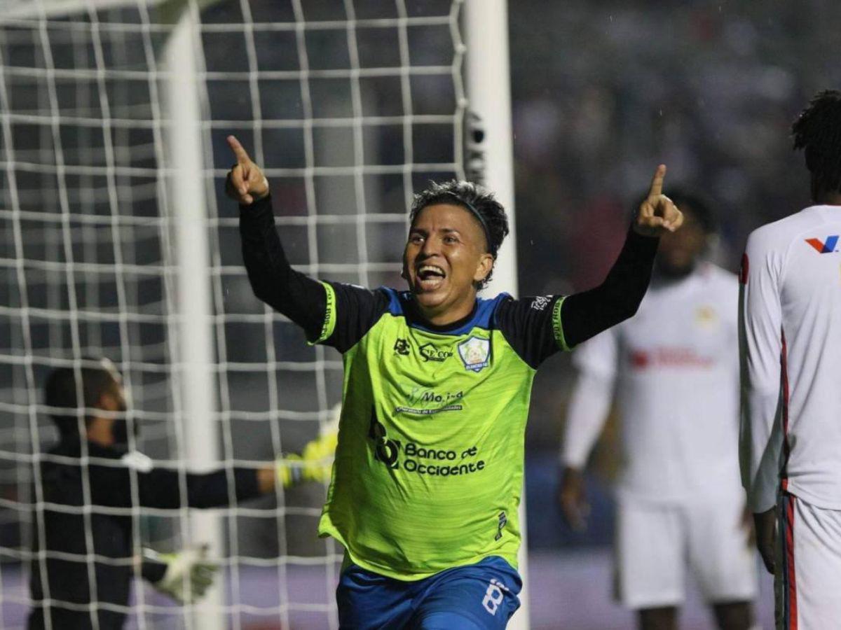 Aprueban Visa americana a Henry “Cachita” Gómez y apunta a la Copa Oro con Honduras ¿Ofertas para salir de Potros?
