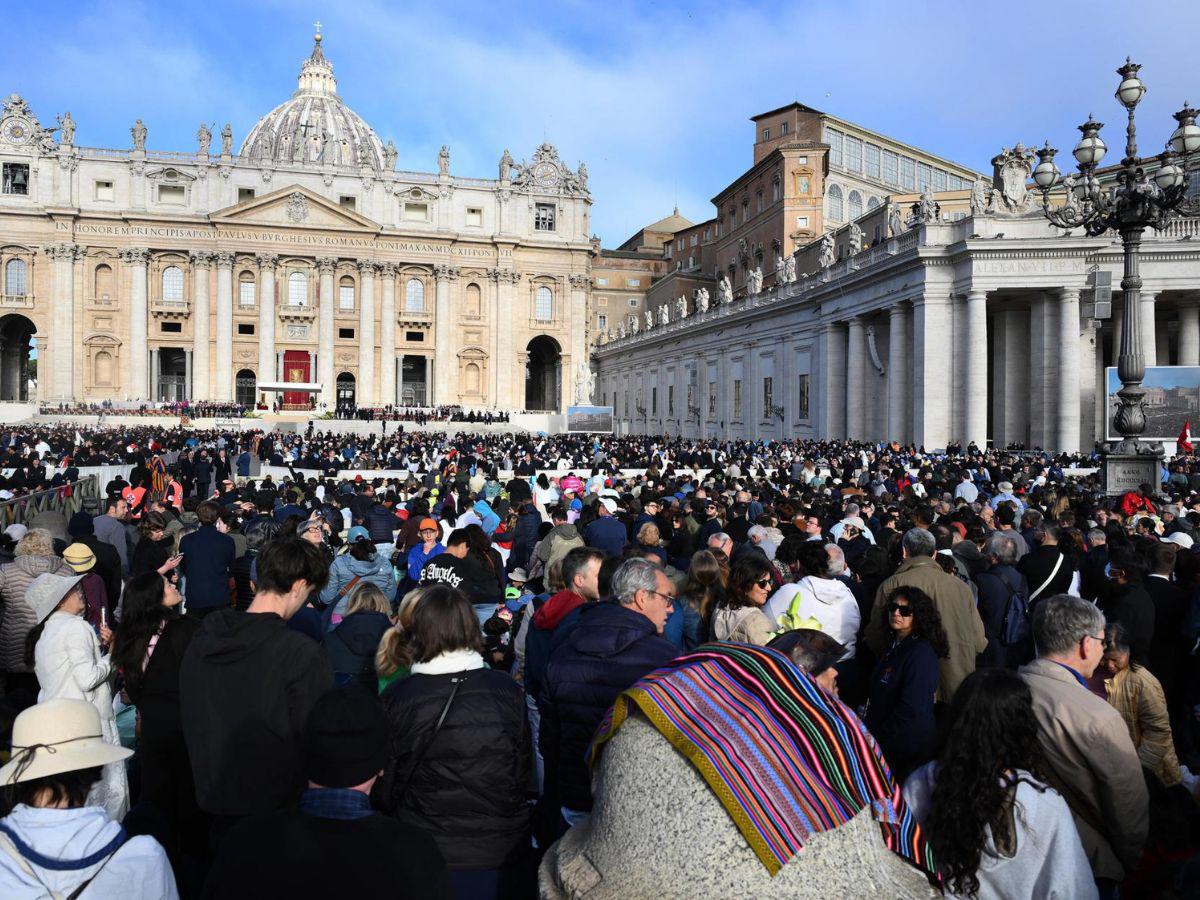 Él nos acogió con el corazón: los más desfavorecidos también lloran partida del papa Francisco Él nos acogió con el corazón: los más desfavorecidos también lloran partida del papa Francisco