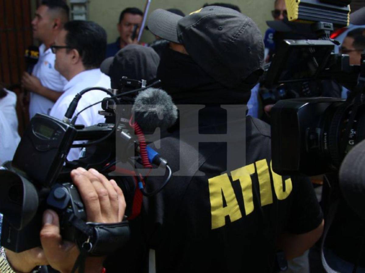 De forma exprés llega la ATIC al CNE a decomisar documentos tras orden de Johel Zelaya