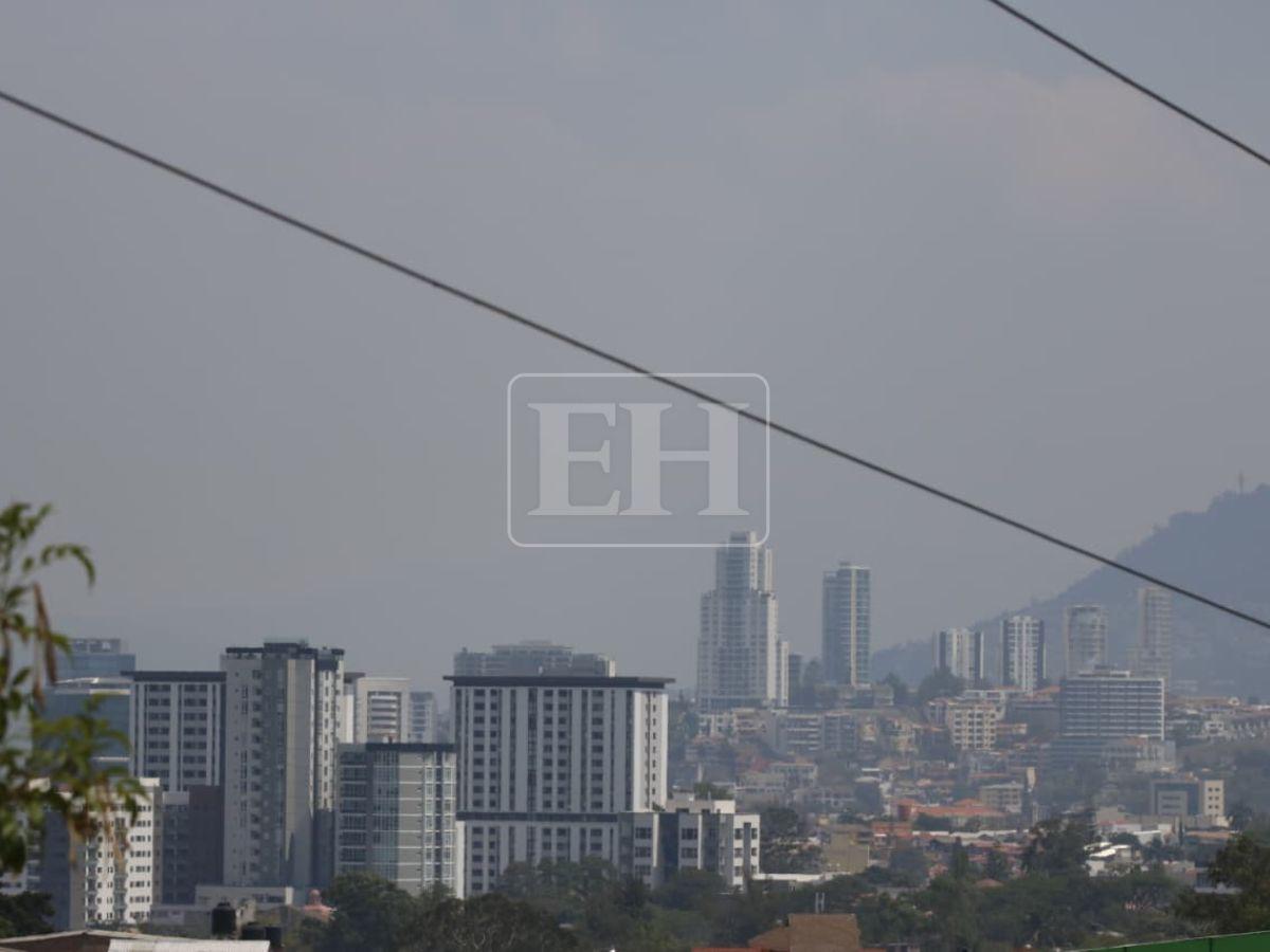 Humo tóxico y gases cancerigenos : piden uso de mascarilla por mala calidad del aire