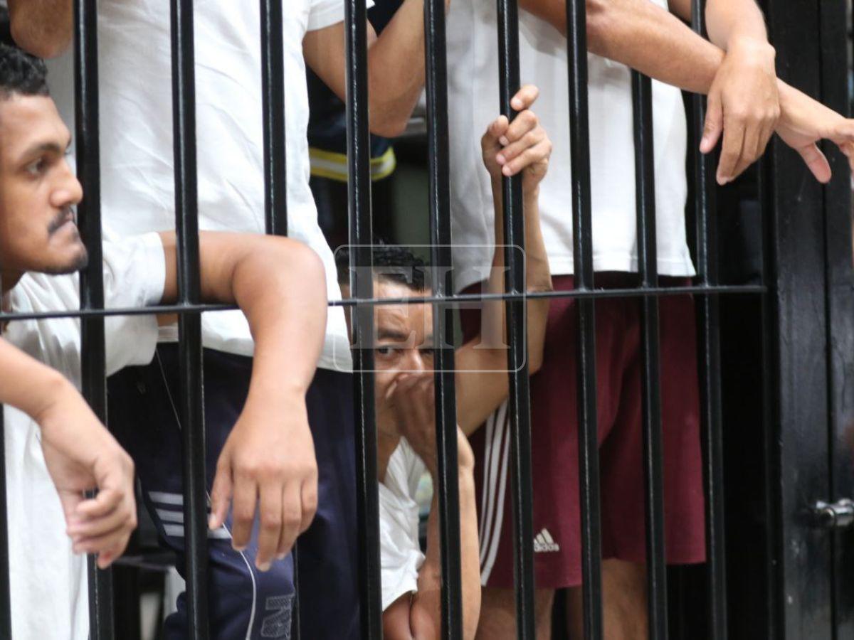 Sin piedad, juzgados como terroristas: las duras reformas aprobadas contra maras y pandillas