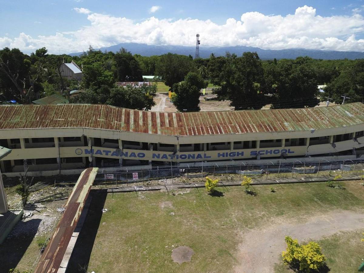 Varios edificios colapsaron: los cuantiosos daños que dejó el terremoto en Filipinas