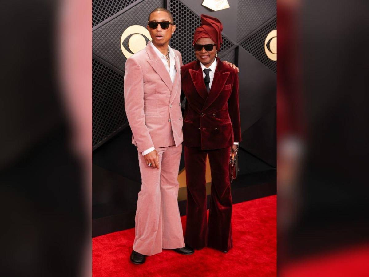 Plumas, transparencias y brillos: los protagonistas de la alfombra roja de los Grammys 2026