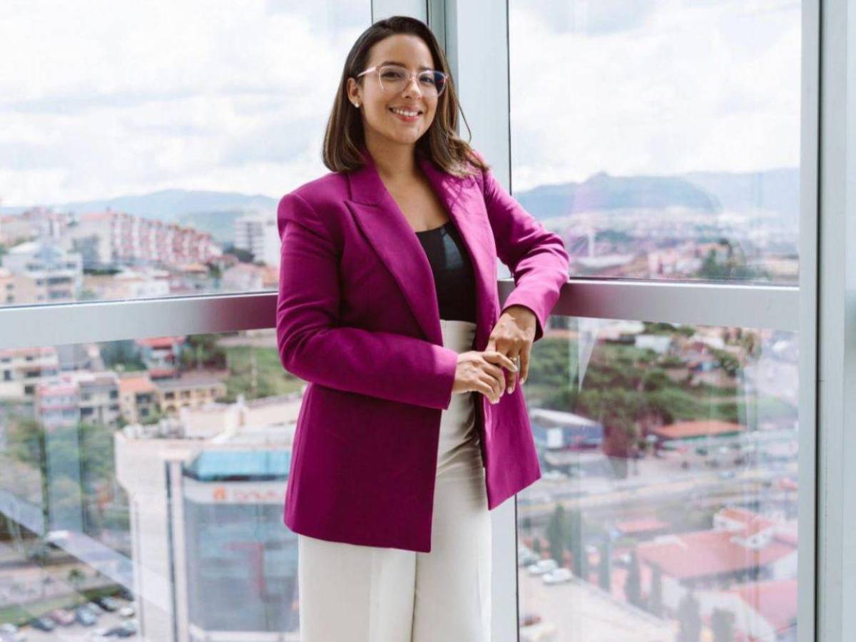 Top: Las 10 funcionarias y diputadas más bellas de Honduras