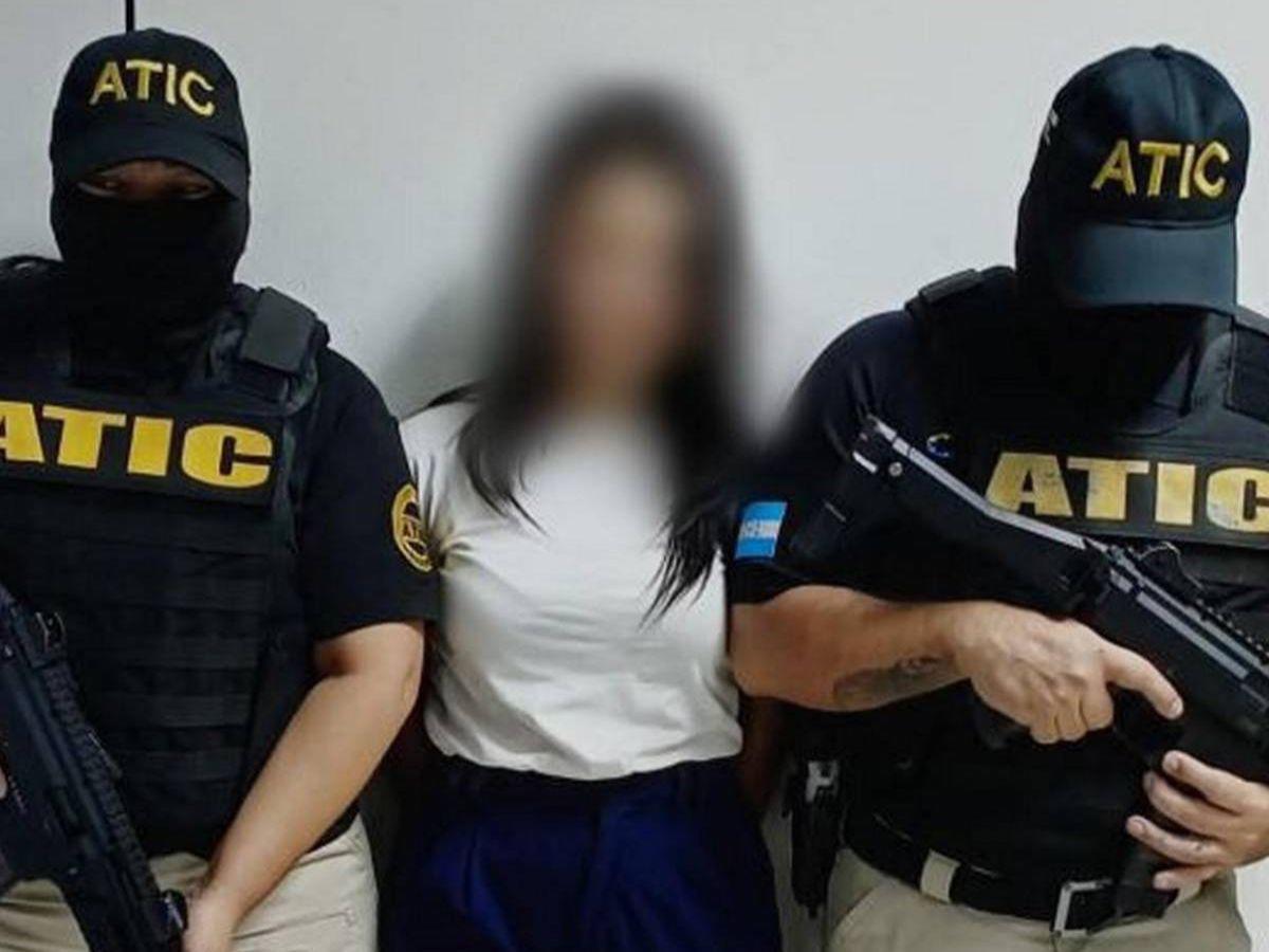 Videos explícitos y mensajes: pruebas que podrían hundir a Yulibeth, acusada de abusar de sus hijastros Videos explícitos y mensajes: pruebas que podrían hundir a Yulibeth, acusada de abusar de sus hijastros