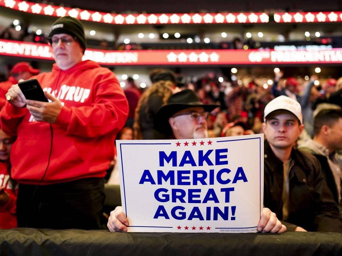 Trump tendrá su ansiado “baño de masas” en estadio de Washington antes de investidura