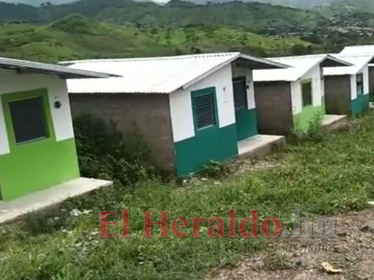 En el abandono proyecto de casas en Juticalpa, Olancho