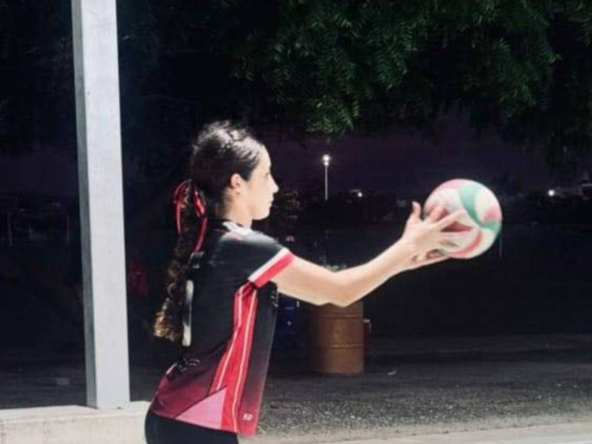 Paloma, niña de 14 años que murió tras cirugía estética sin permiso de su padre en México