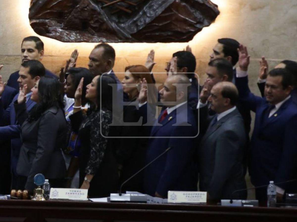 En imágenes: así fue juramentada la nueva Junta Directiva del Congreso Nacional​​​​​