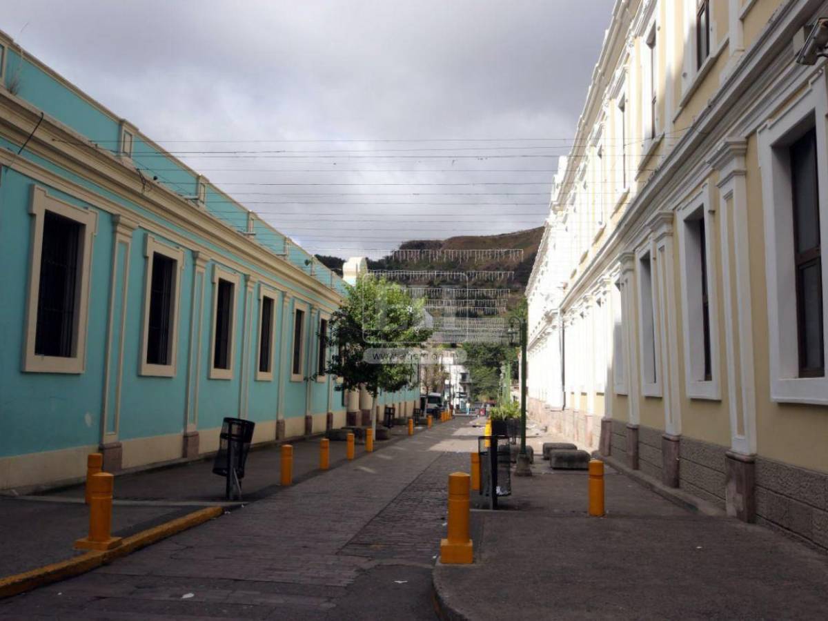 Las calles de Tegucigalpa y Comayagüela lucen tranquilas este 1 de enero de 2026