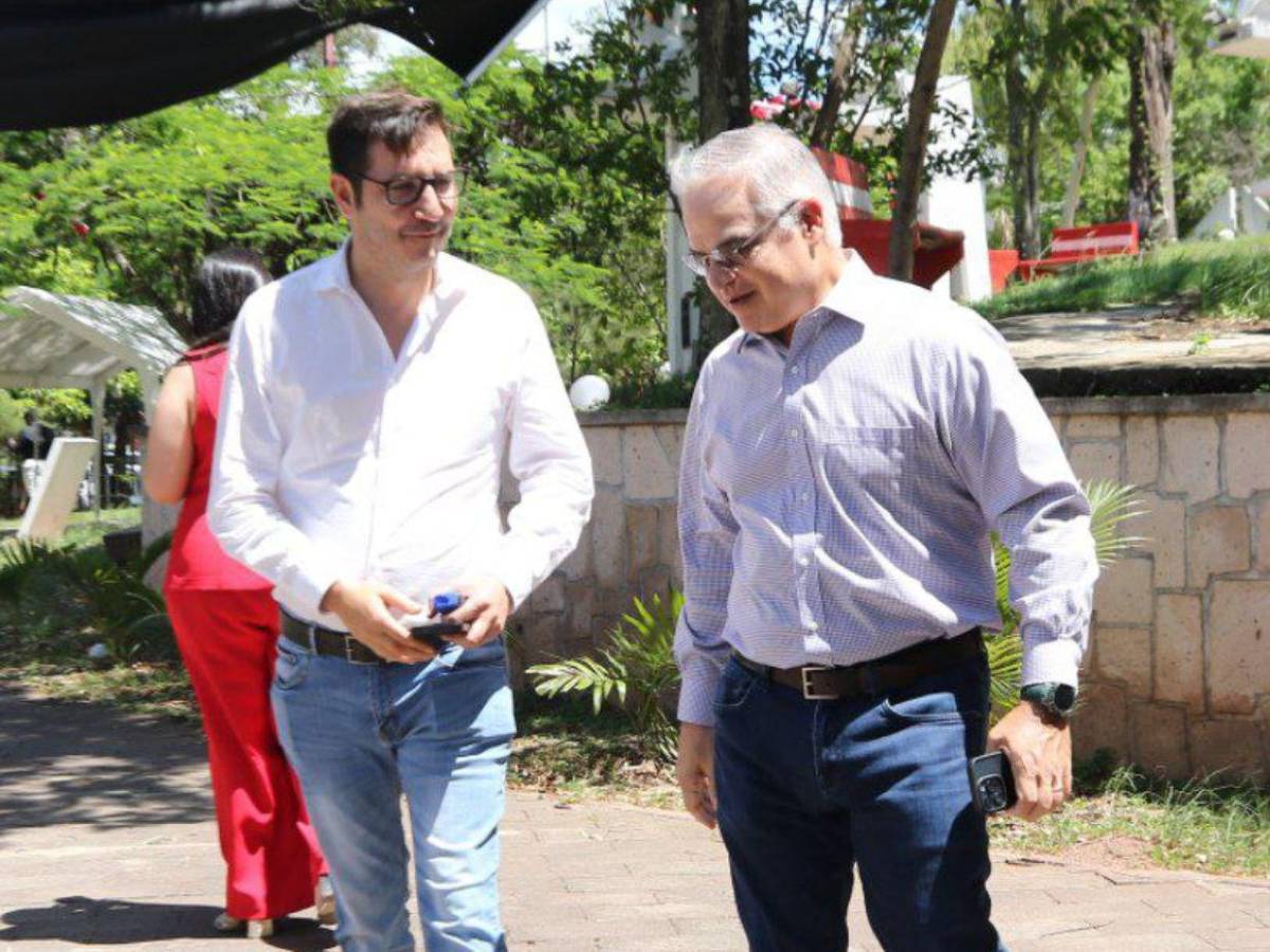 Liberales se reúnen para discutir la decisión de Ana Paola Hall de querer dejar el CNE