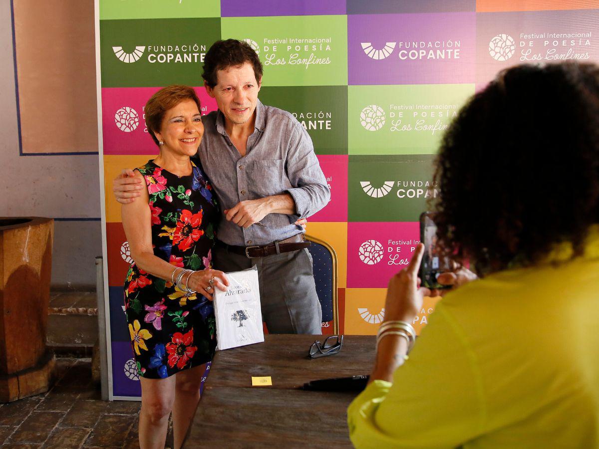 Leonel Alvarado: “La poesía me demuestra que yo nunca me fui”