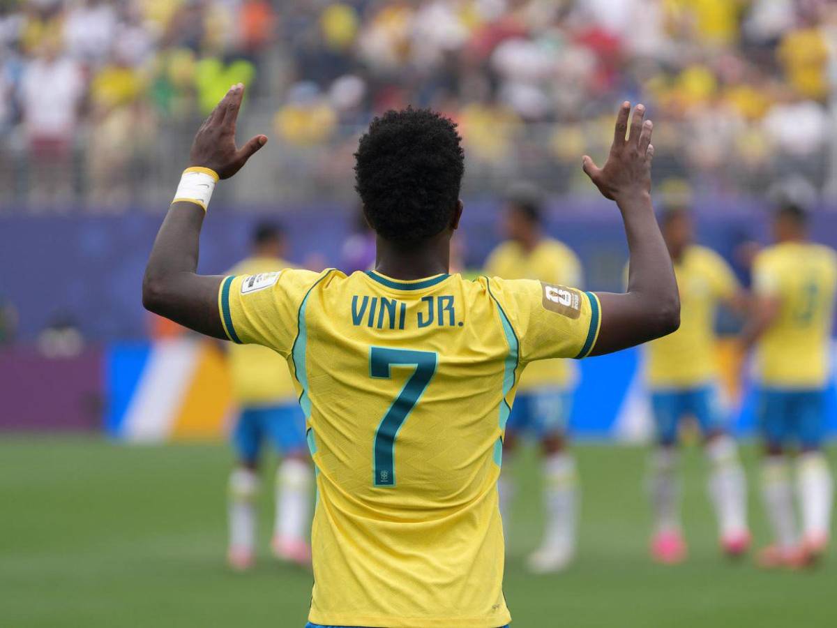 Vinicius rompe el silencio tras eliminación de Brasil del Mundial y hace anuncio