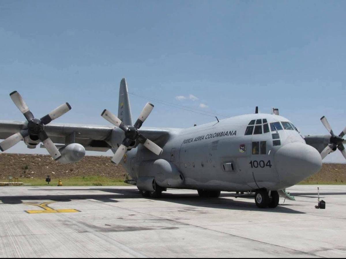 Hay 34 desaparecidos: accidente de avión en Colombia deja decenas de muertos y heridos