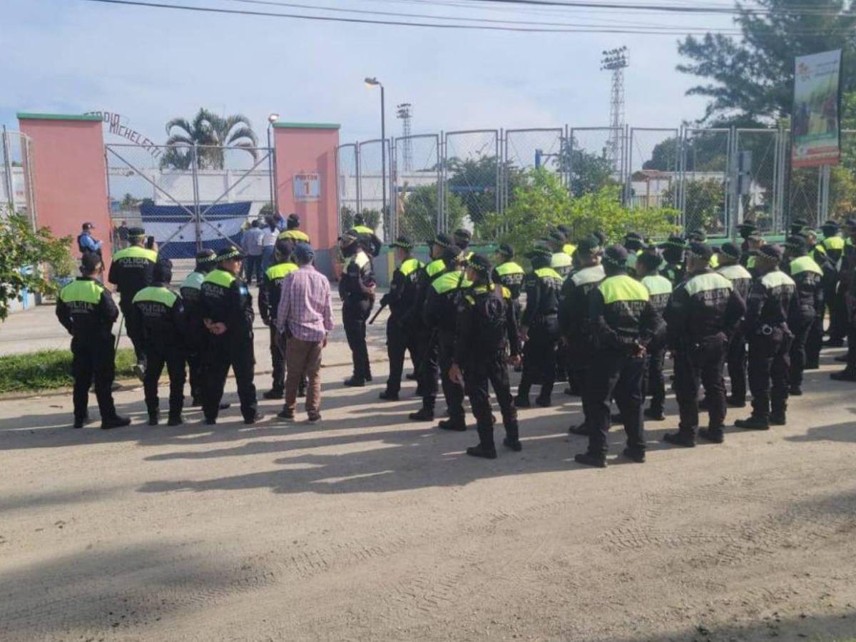 ¿Hubo disparos? Condepor anuncia suspensión de obras en estadio de El Progreso