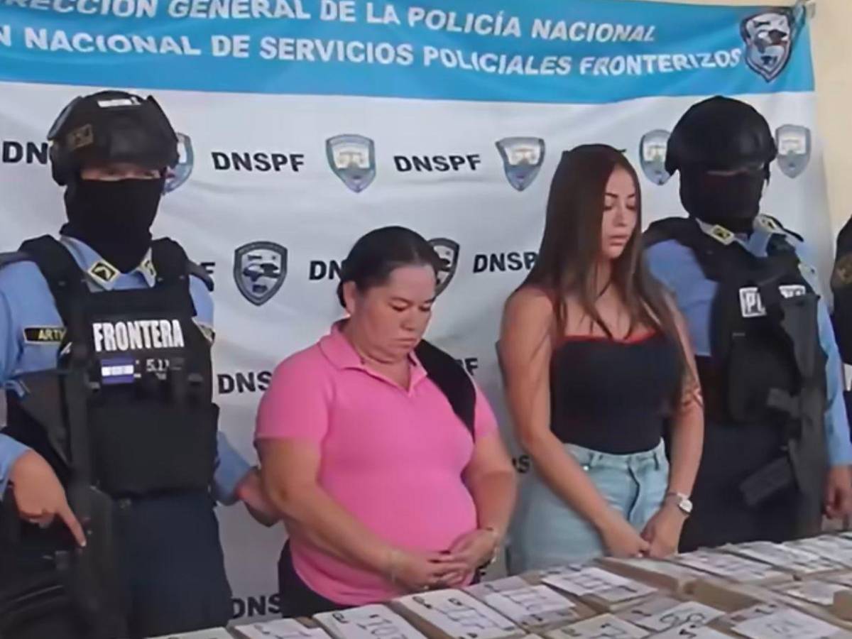 La escondieron en paquetes de “Dolce&Gabbana”: Gloria Interiano y su hija transportaban droga en Choluteca