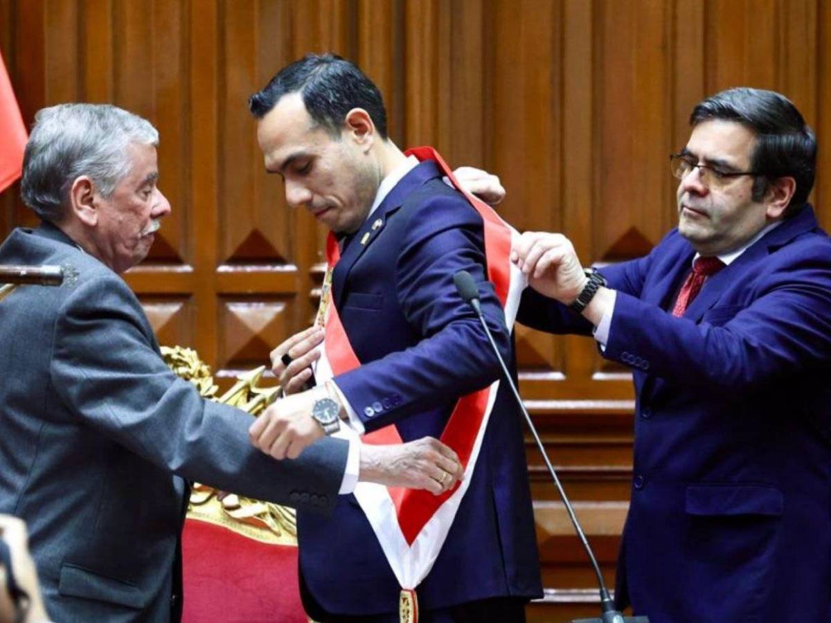 ¿Quién es José Jerí, presidente interino destituido por el Congreso de Perú?
