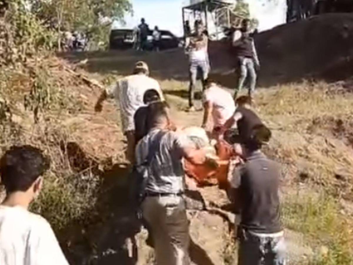 Mayra Dubón, mujer que murió ahogada por salvar a un niño en Copán: Es una heroína Mayra Dubón, mujer que murió ahogada por salvar a un niño en Copán: Es una heroína