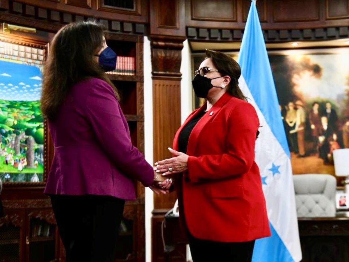 Uzra Zeya agradece a presidenta Castro por “luchar contra la corrupción”