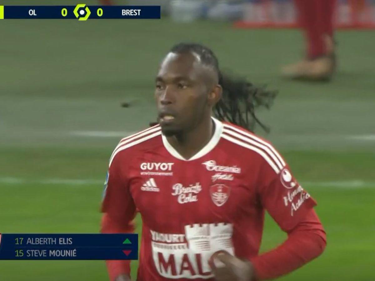 Alberth Elis debutó entrando de cambio en el empate del Brest ante Lyon