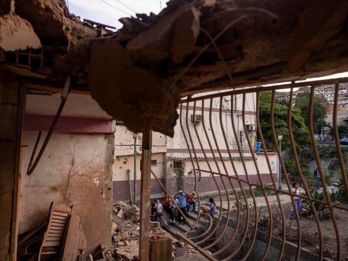 En fotos: así quedaron los edificios en Venezuela tras el ataque de Estados Unidos