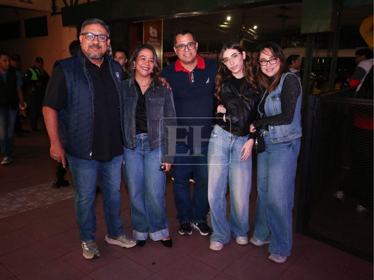 ¡Una noche inolvidable! Matute enciende el Coliseum con éxitos de los 80