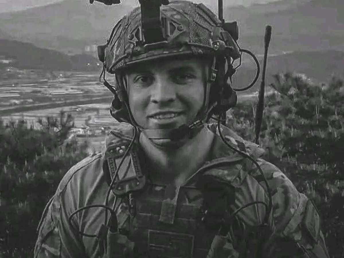 Ian Patterson, el devoto padre y sargento que murió tras caer durante el UTSA-Navy