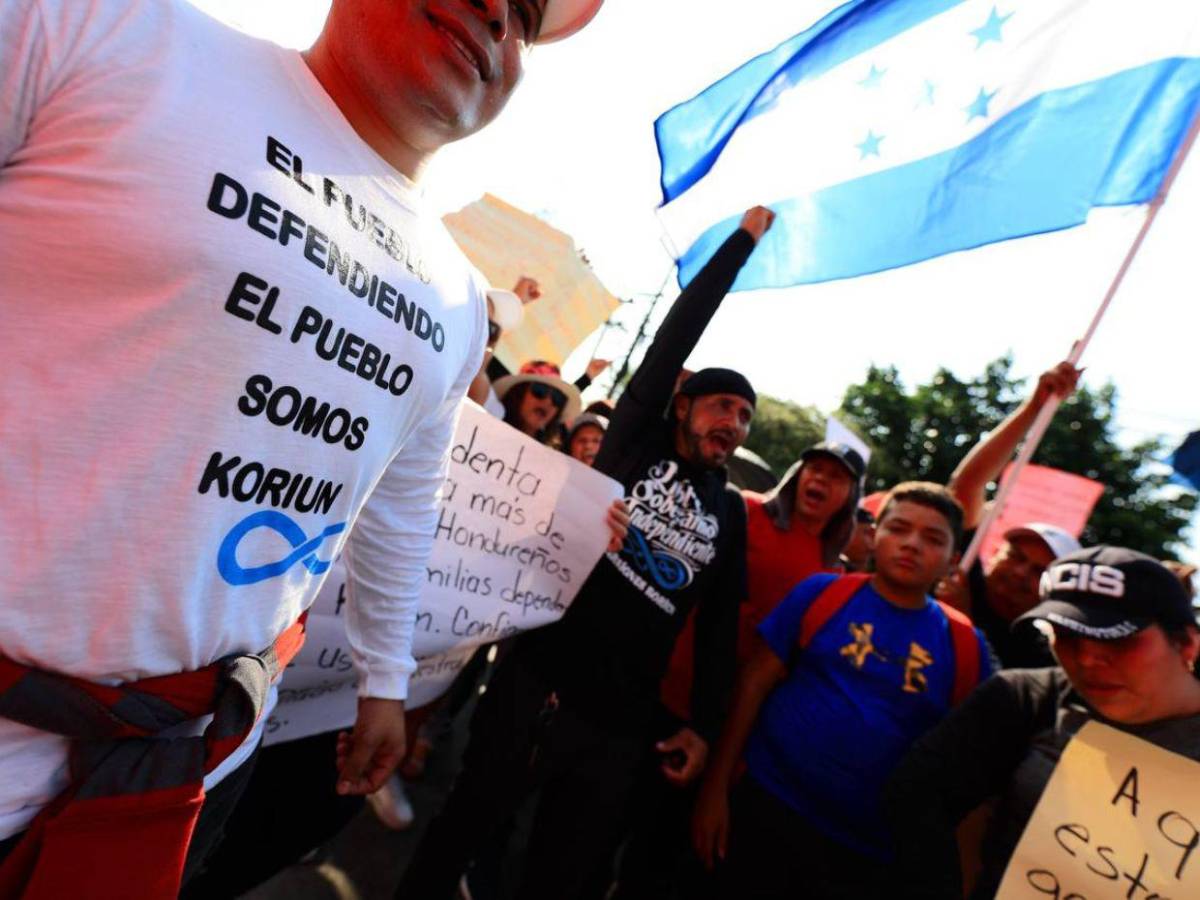 ¡Liberen cuentas! Piden usuarios de Koriun al MP en marcha para exigir su dinero