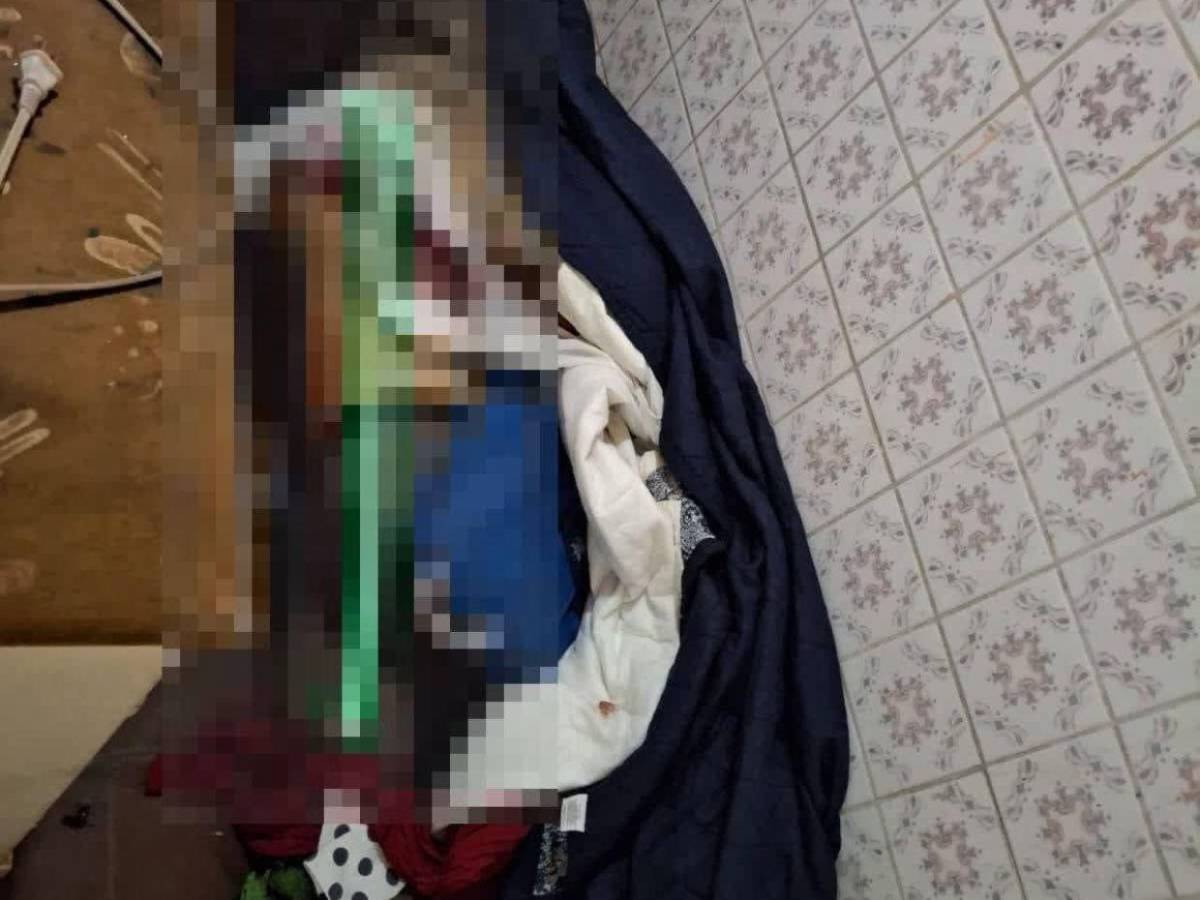 Un cuchillo en el cuello y casquillos de bala: así habrían asesinado a familia en la Centroamérica