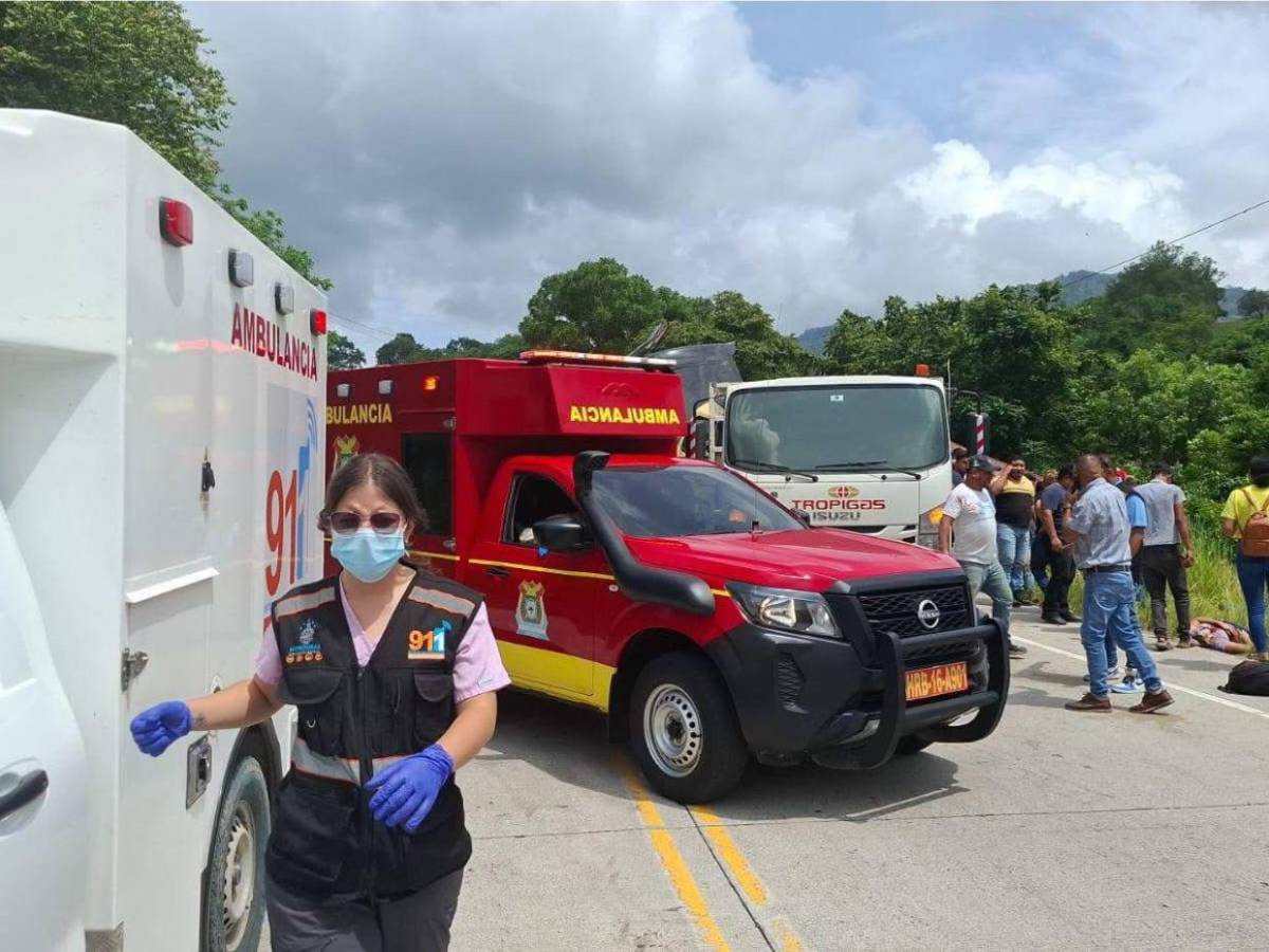Pasajeros atrapados y rostros ensangrentados: escena tras accidente en Copán