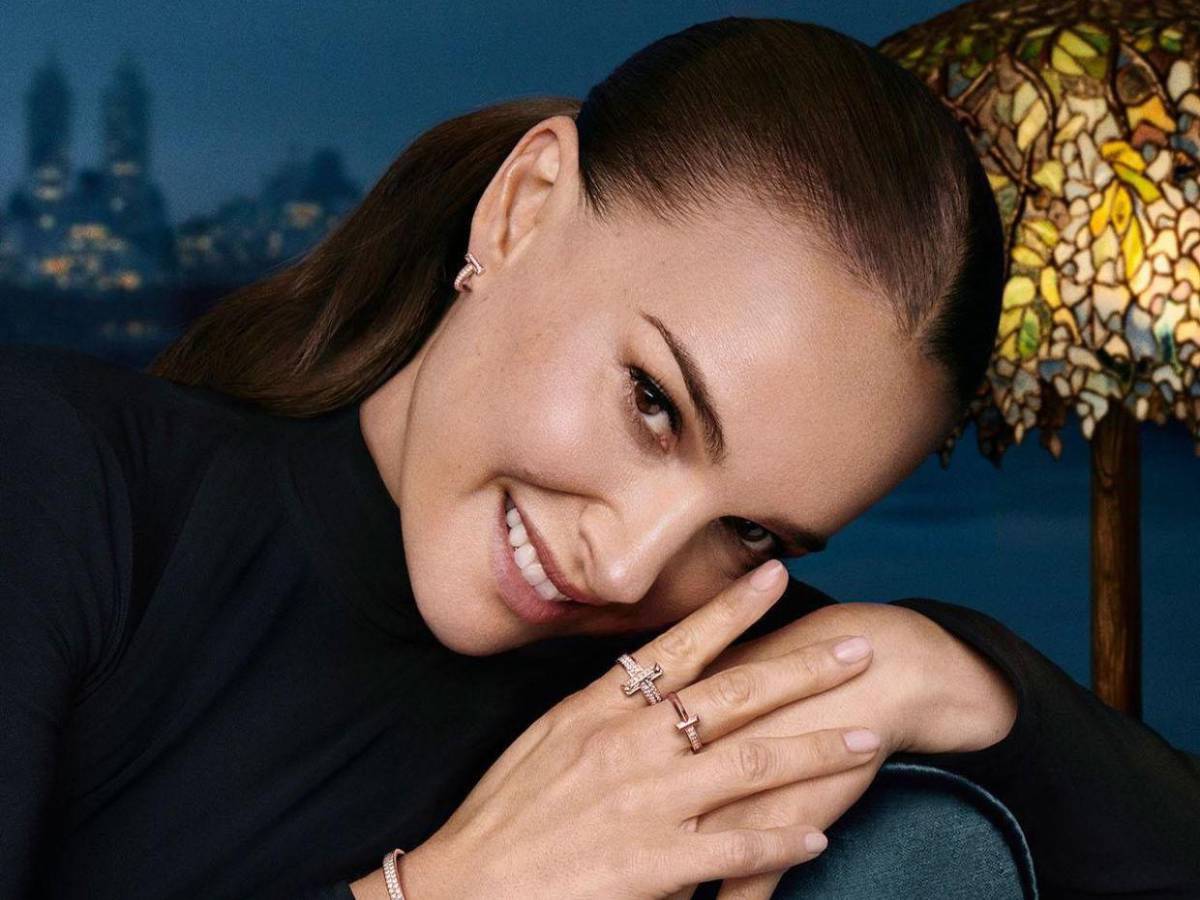 Natalie Portman confirma su embarazo a los 44 años y debuta con su barriga en París