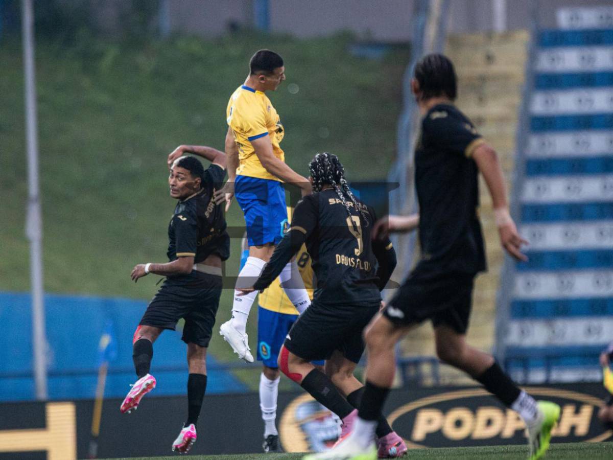 Así fue la participación de Supremo en el partido de tiktokers contra Brasil