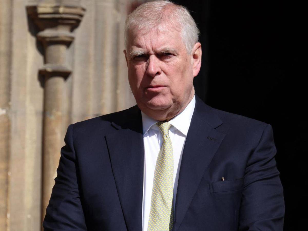 Abuso sexual y un espía chino: Así fue la caída en desgracia del príncipe Andrés