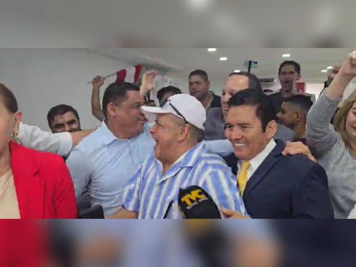 ¡Algarabía! Liberales celebran que Salvador Nasralla está remontando en nueva actualización del CNE