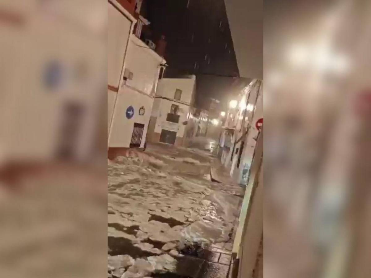 Alerta roja en Málaga por fuertes lluvias: se reportan inundaciones