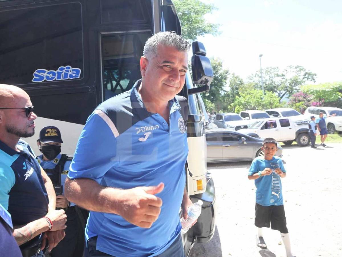 Linda chica sorprende, lo que hizo el Ministro de Seguridad e histórica llegada de Motagua a La Paz