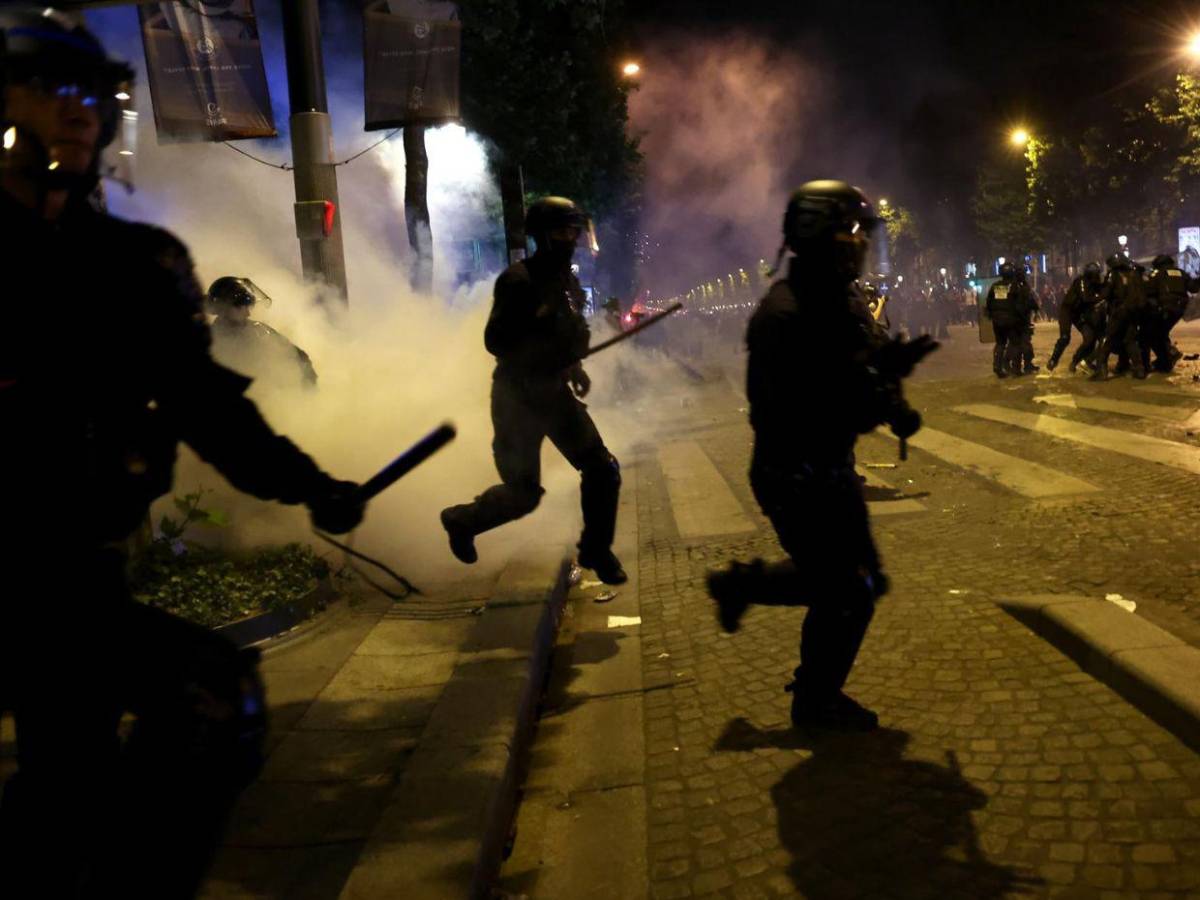 En fotos: Muertos en París tras celebración del PSG por ganar la Champions