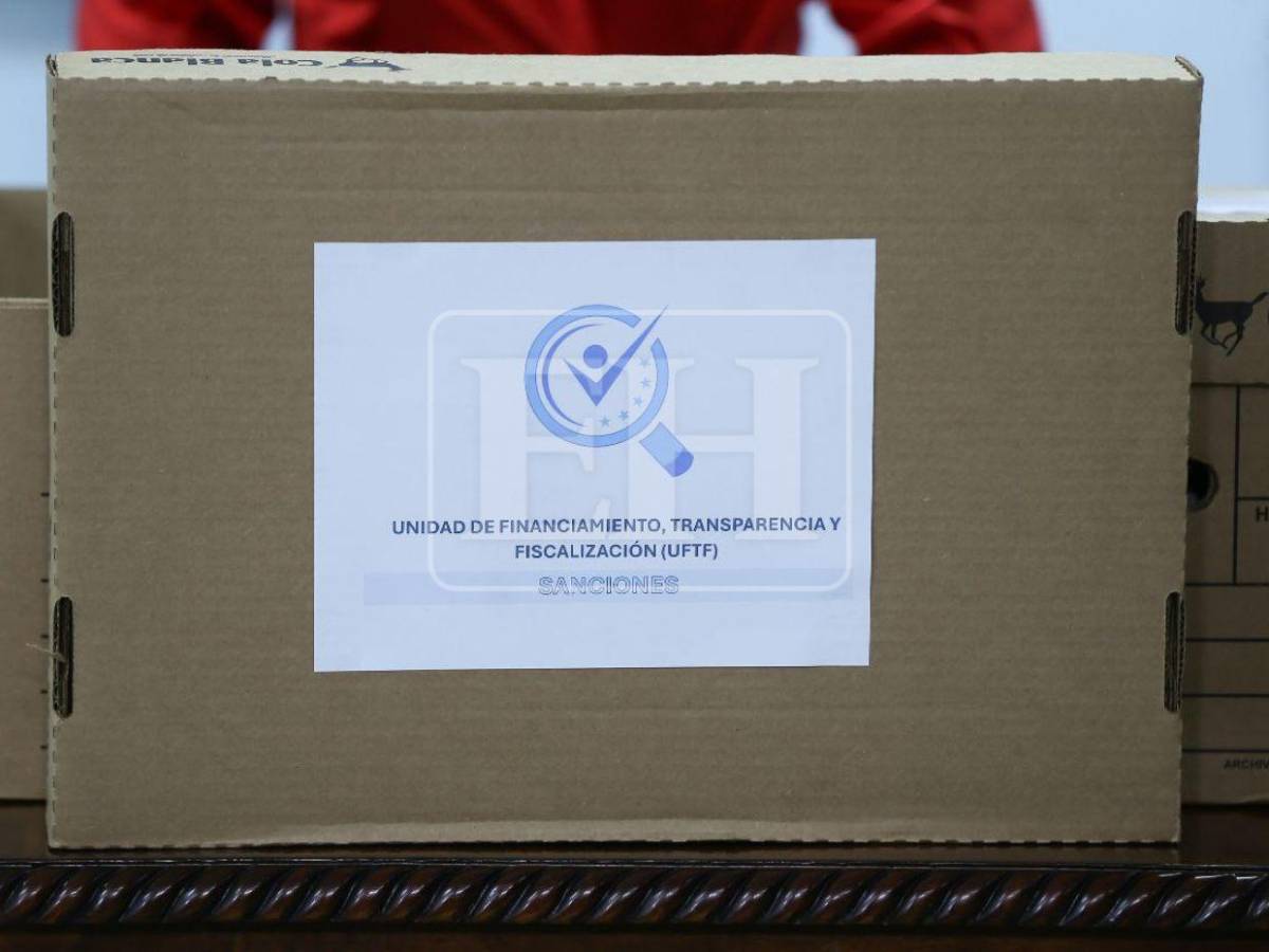 L120 millones: PGR sancionará funcionarios por no rendir cuentas de sus campañas