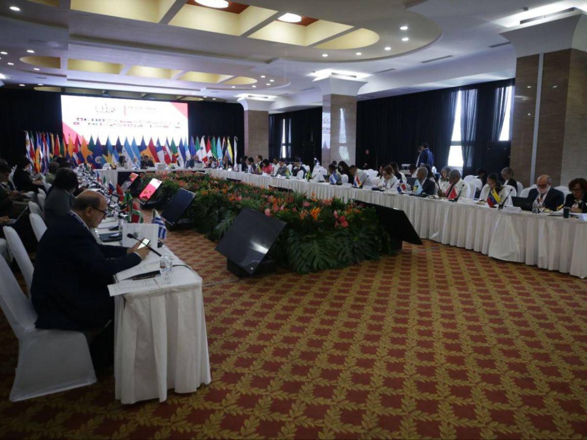 Pobreza, violencia y otros problemas acechan a países que participan en la IX Cumbre de la Celac Pobreza, violencia y otros problemas acechan a países que participan en la IX Cumbre de la Celac