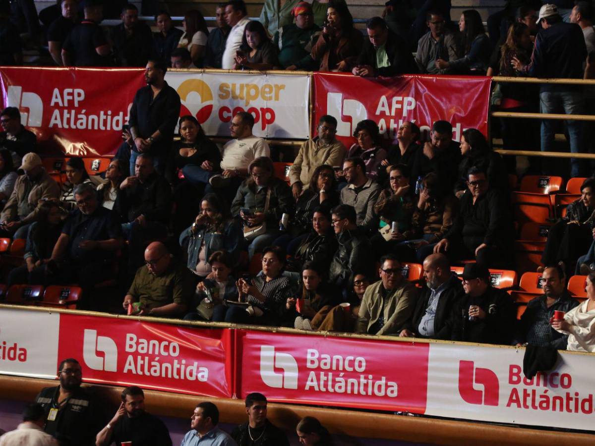 Las fotos que resumen la fiesta ochentera de Matute en Tegucigalpa