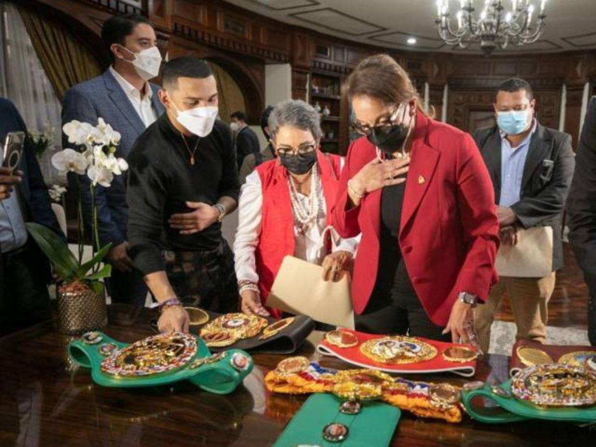 Otorgarán reconocimiento “Gran Cruz Placa de Oro” a tres destacados hondureños en el Congreso