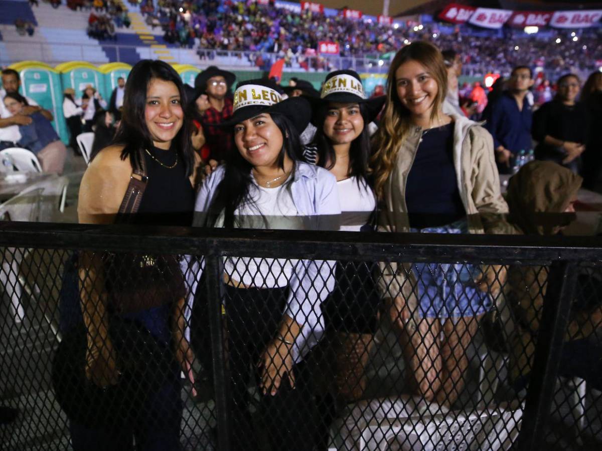 Las mejores imágenes que dejó el concierto de Carín León en Tegucigalpa