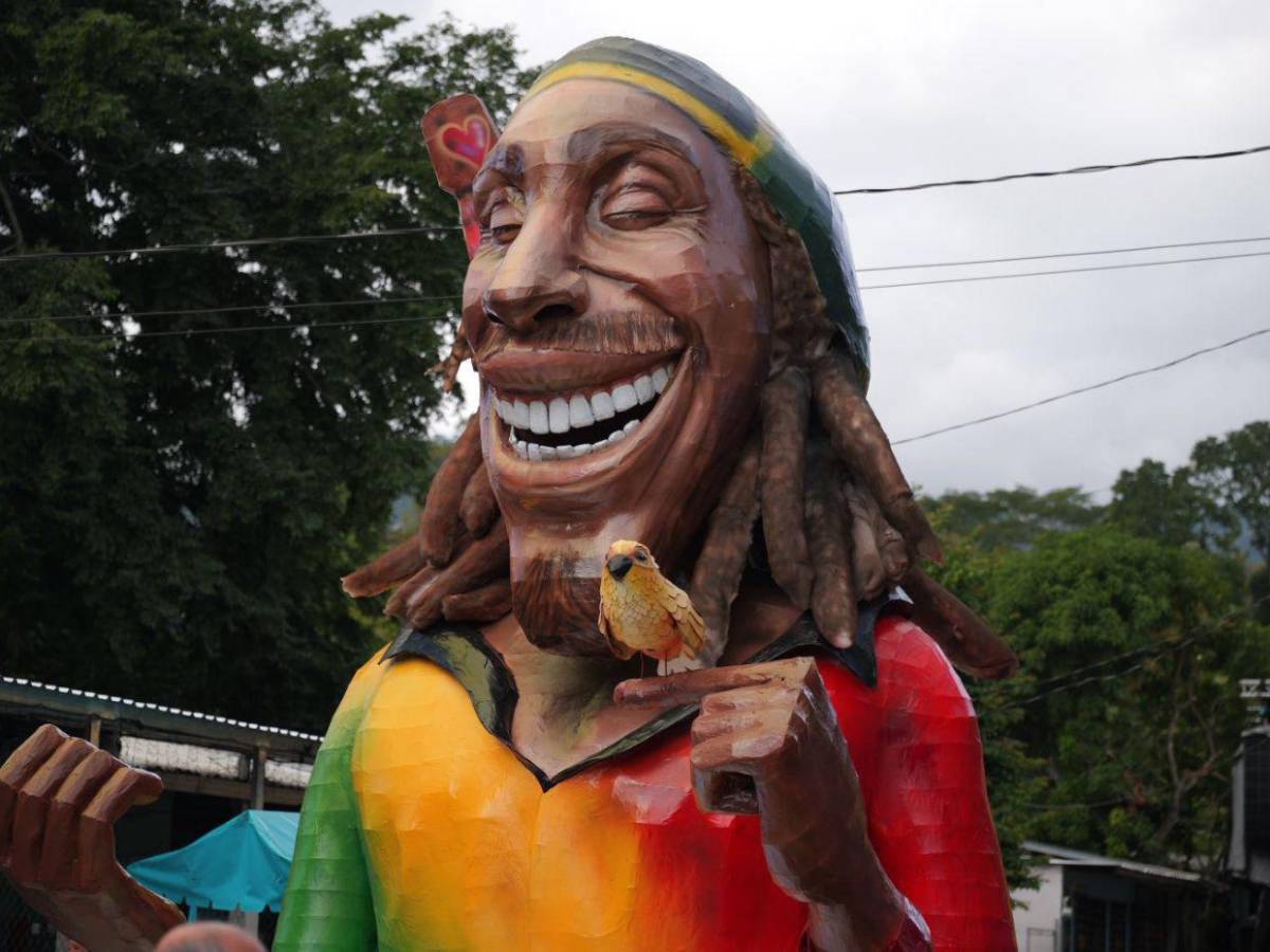 En fotos: Santa Bárbara celebra 25 años del Festival de Chimeneas Gigantes